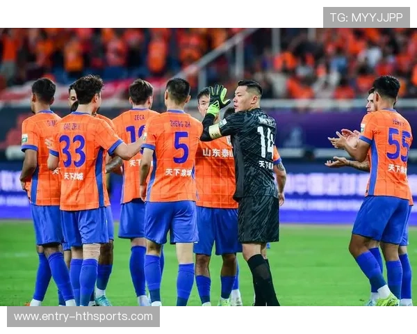 足球球队引援策略大胆押注年轻球员