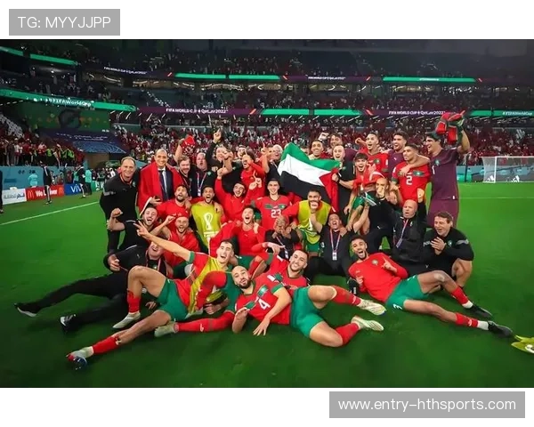 摩洛哥演练高位压迫，齐耶赫边路调度依旧精准