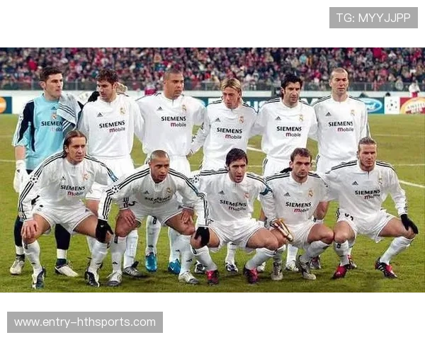 足球专题报道：深度挖掘足球背后的故事，揭秘足球