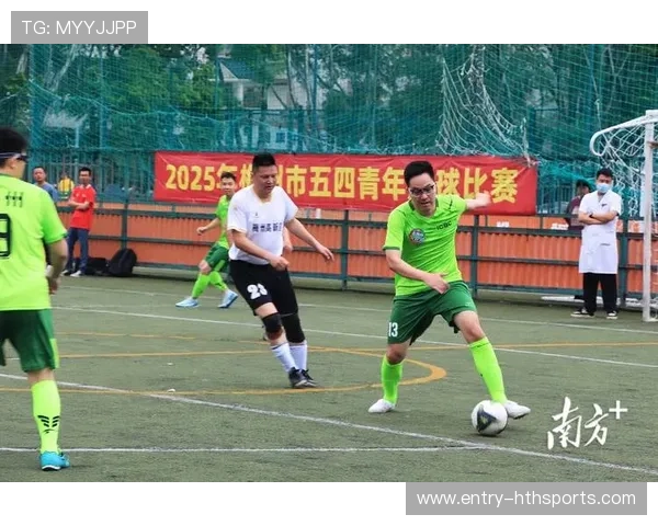 梅州降级后足球公益项目如何持续获得社会支持？